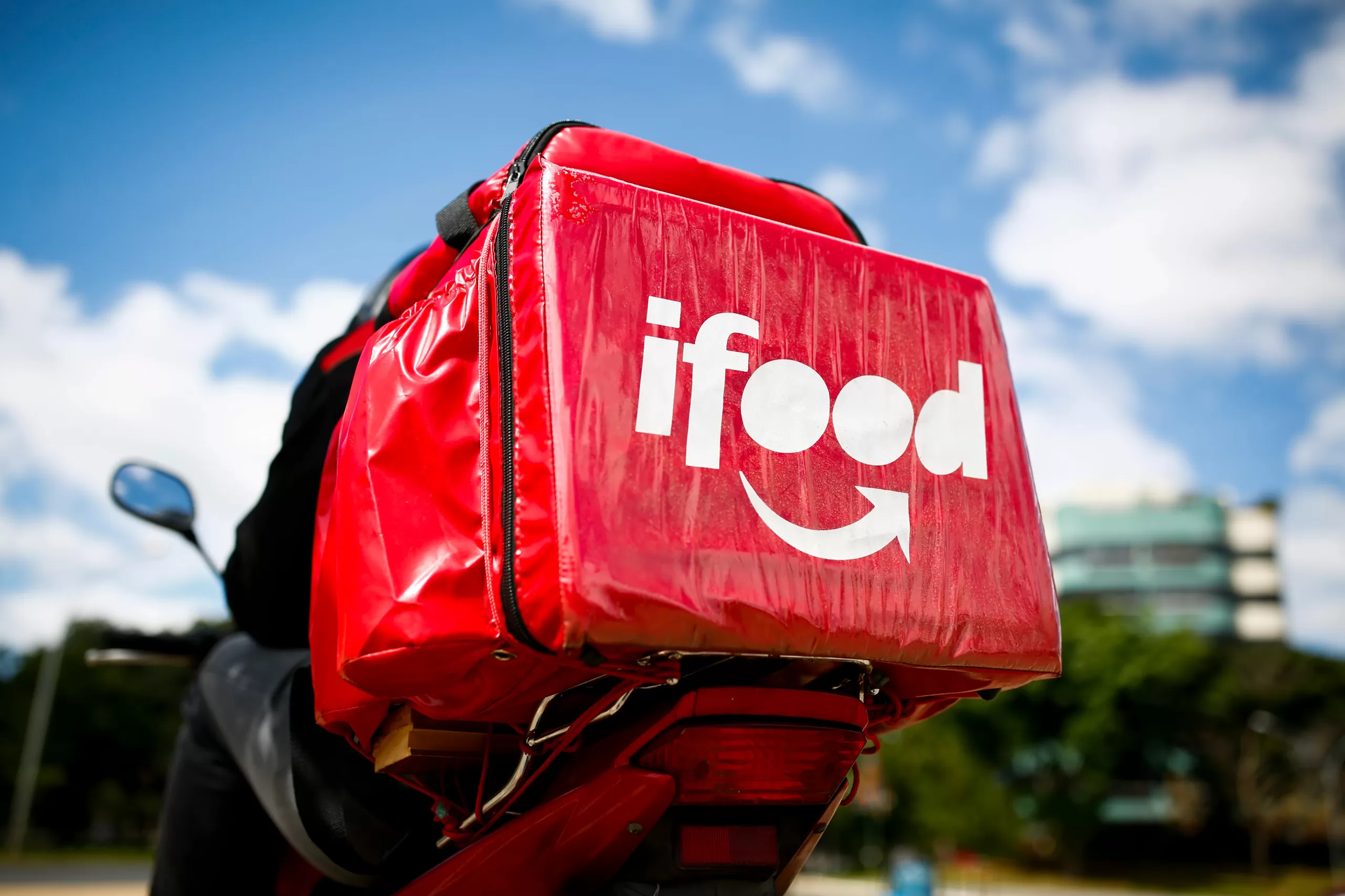 iFood Permanece Firme no Brasil Apesar de Controvérsias Legais