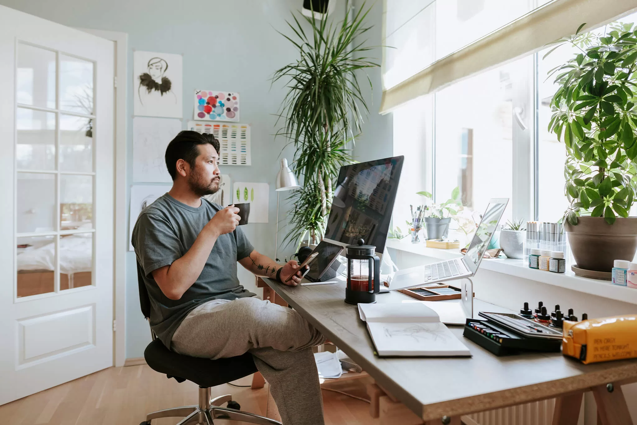 Estudo de 4 Anos Sugere que o Home Office nos Torna Mais Felizes